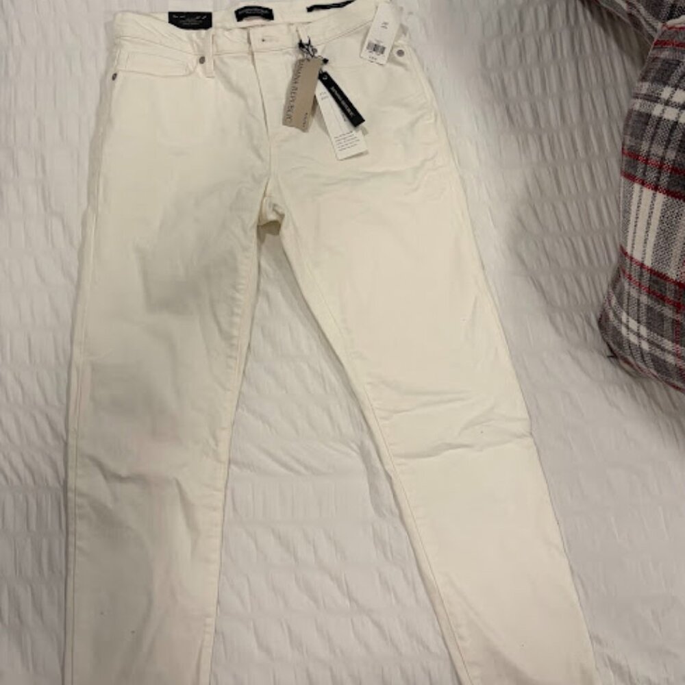 Banana Republic Stay White Denim 28 Petite with Tags